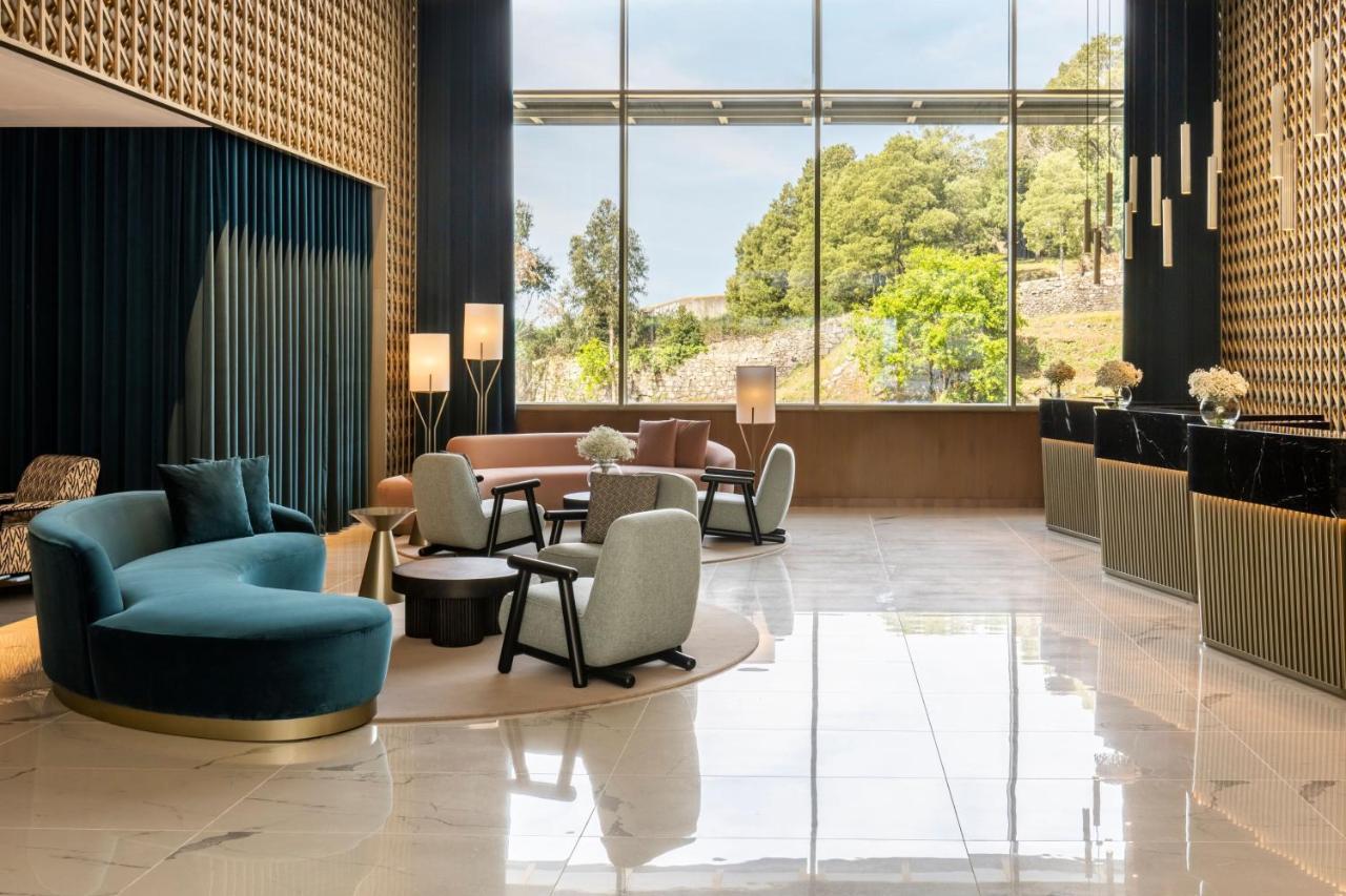 Renaissance Porto Lapa Hotel Exterior photo The lobby of the hotel