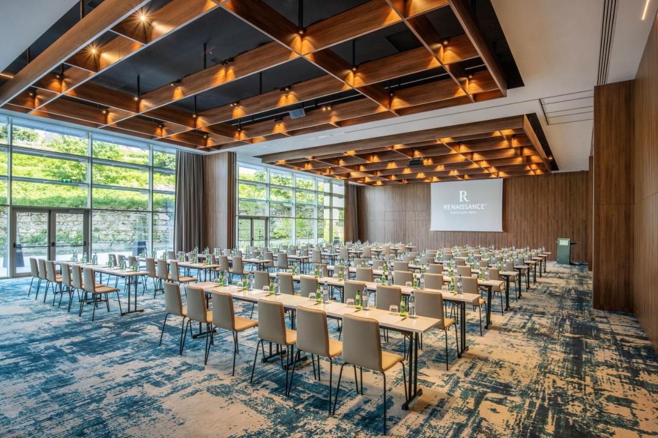 Renaissance Porto Lapa Hotel Exterior photo Meeting room