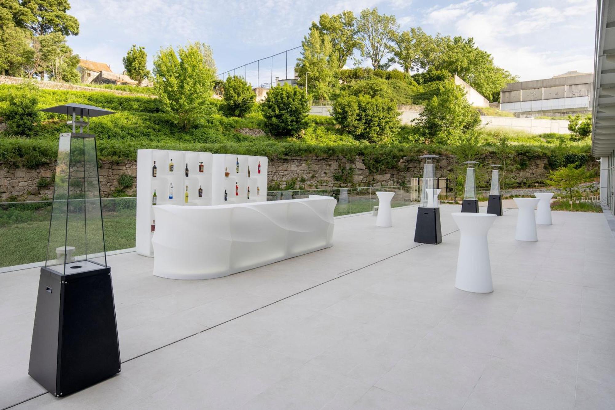 Renaissance Porto Lapa Hotel Exterior photo The terrace of the museum
