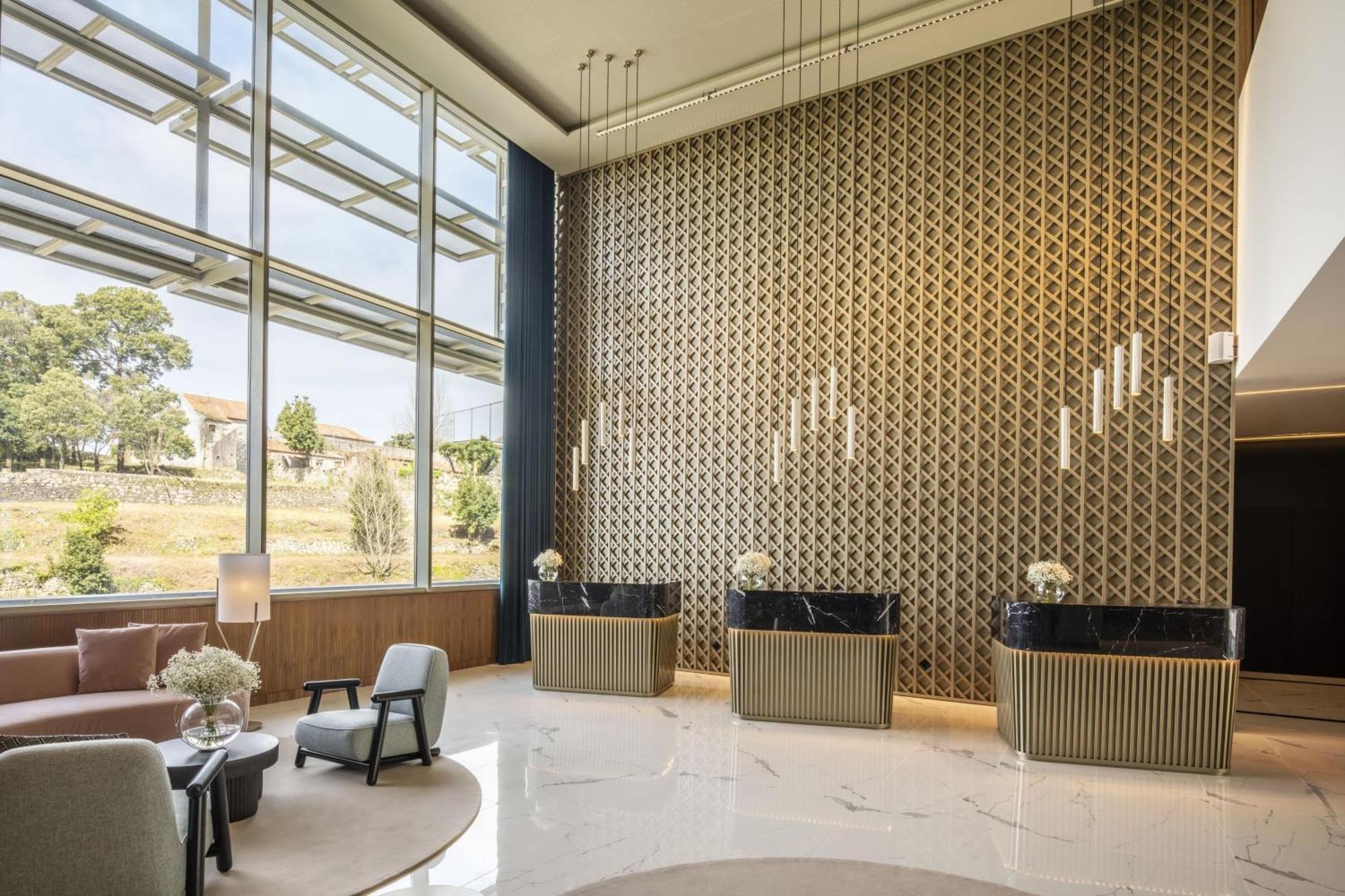 Renaissance Porto Lapa Hotel Exterior photo The lobby of the hotel