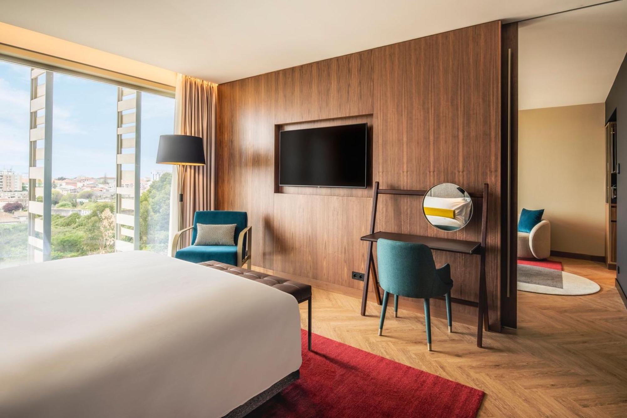 Renaissance Porto Lapa Hotel Exterior photo Deluxe room